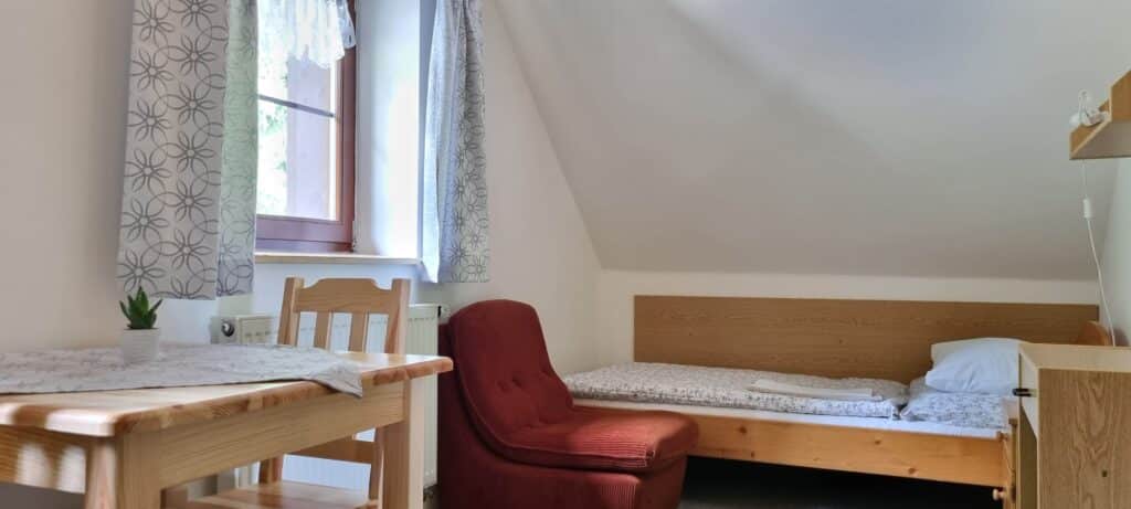 Dvoulůžkový pokoj s oddělenými lůžky 3 prava strana pokoj c5
